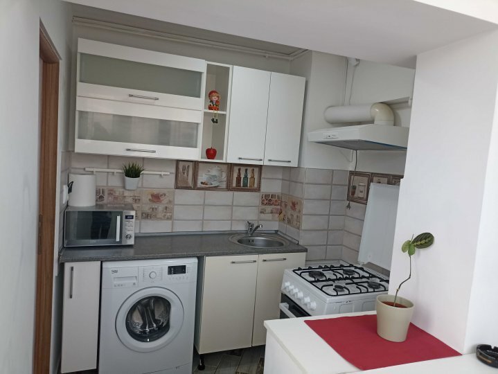 Berceni, Piata Sudului, Oltenitei, stradal